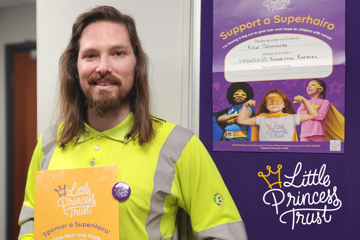 Kyle donates his hair to the Little Princess Trust